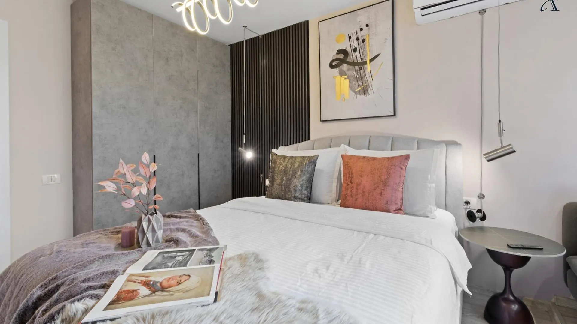 Apartment Rentforcomfort Penthouse Romana Bucharest