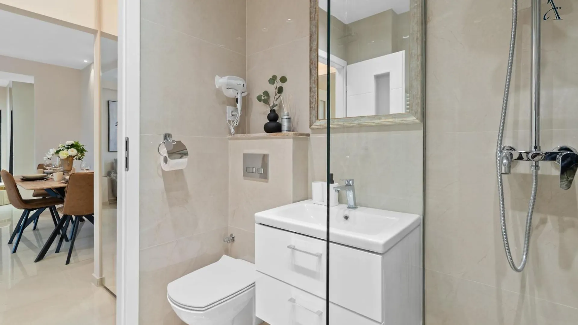 Rentforcomfort Penthouse Romana Bucharest Apartment