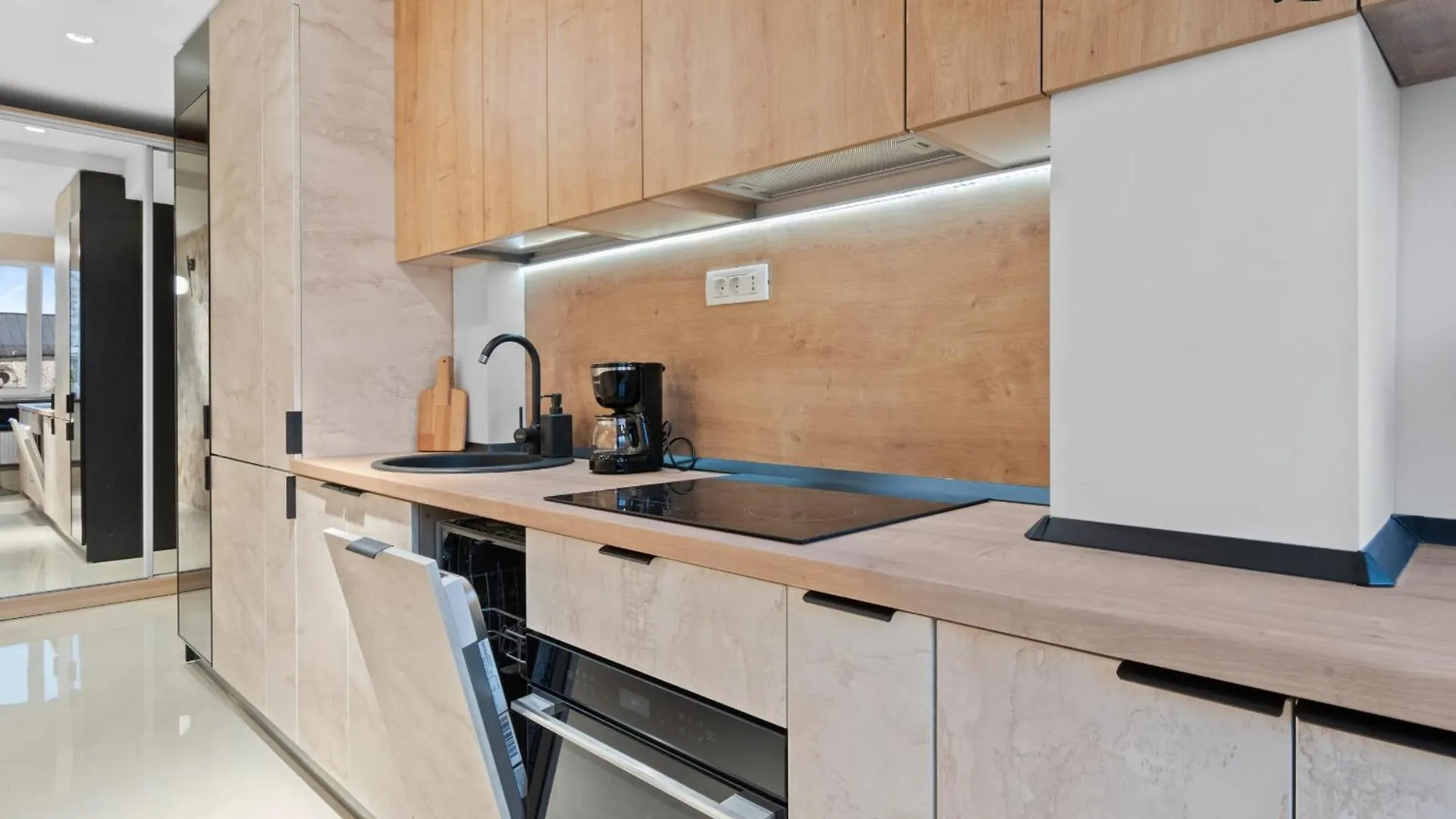 Rentforcomfort Penthouse Romana Bucharest